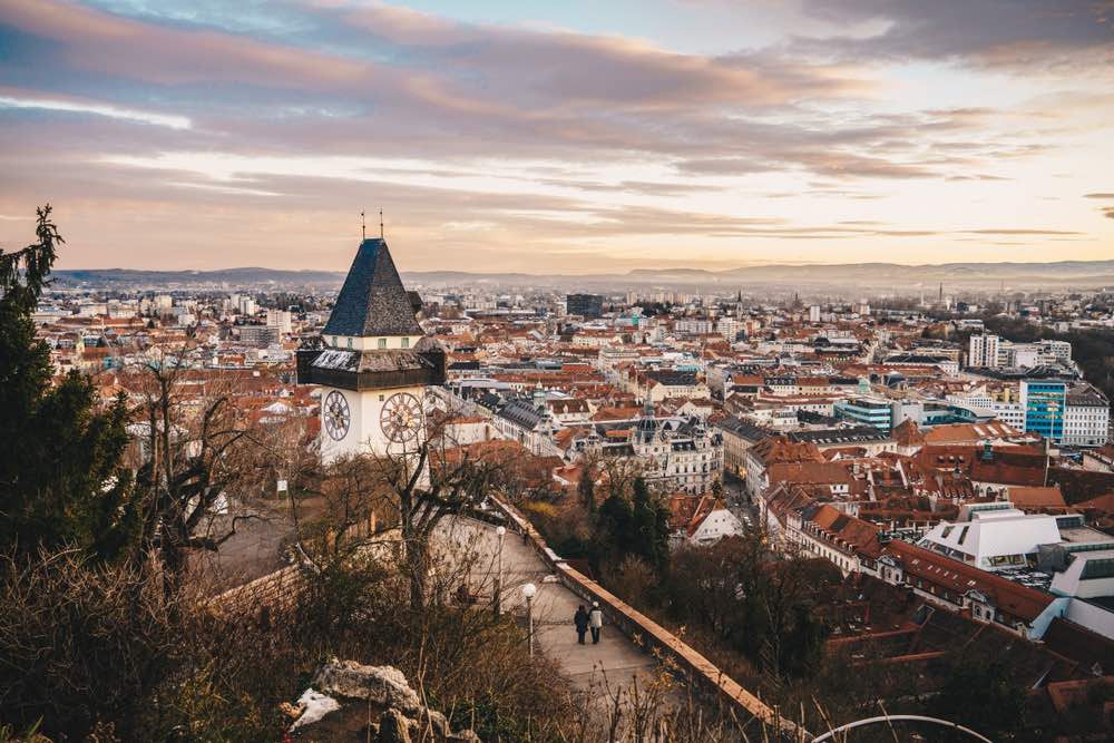Город Грац является вторым по численности автрийским городом после Вены. Исторический центр Граца внесен в список объектов Всемирного наследия ЮНЕСКО. Источник фото: Shutterstock